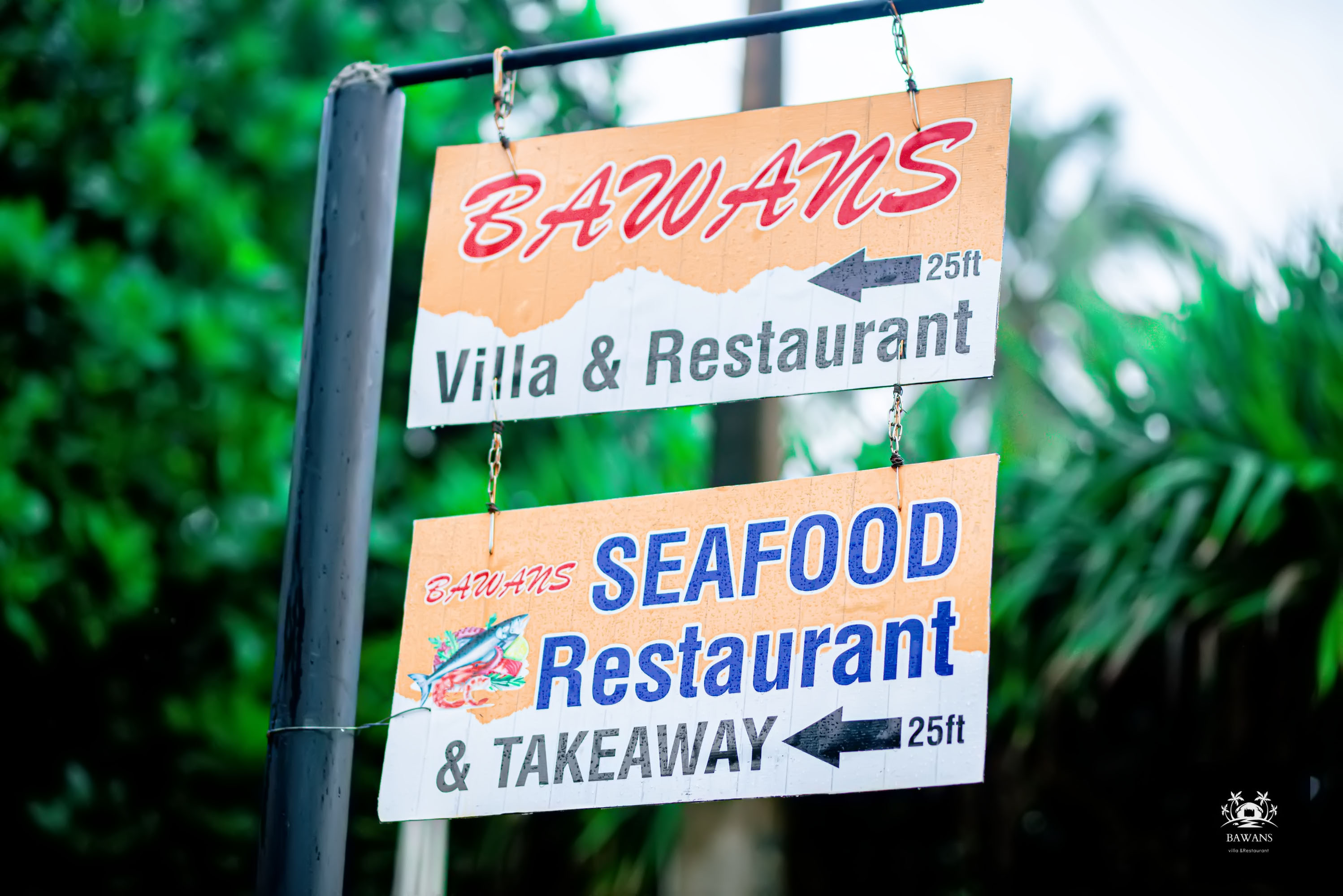 BAWANS Villa exterior with pool